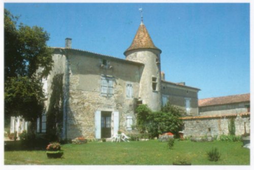 Photo du logis de Moussac, commune de Charmé